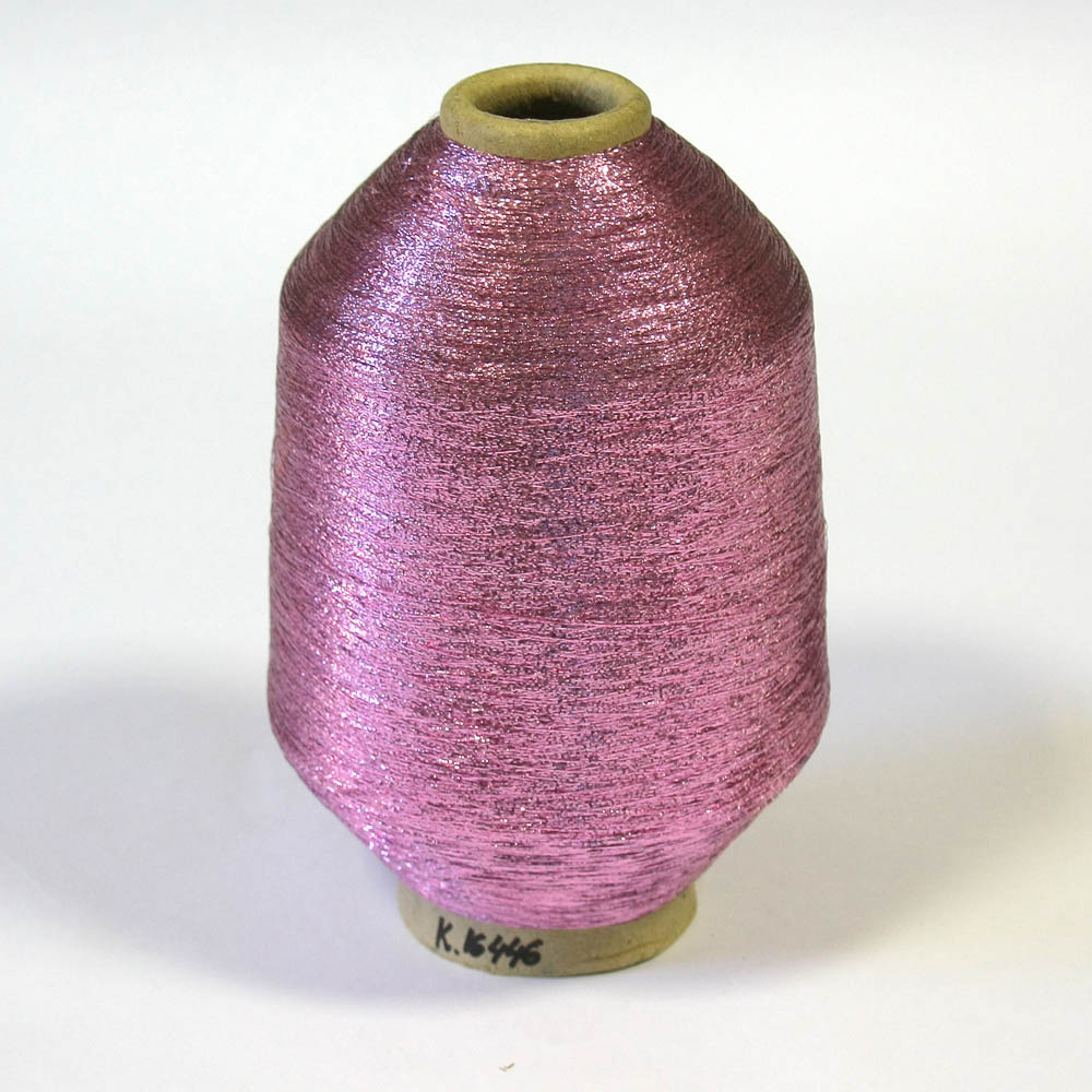 Нитка люрекс X-26 бледно-розовая /500г/ . Нитка Люрекс