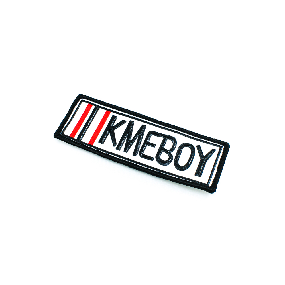 Нашивка тканевая KMEBOY 10,7*4см, белый, черный, красный. Нашивка Резиновый Конгрев