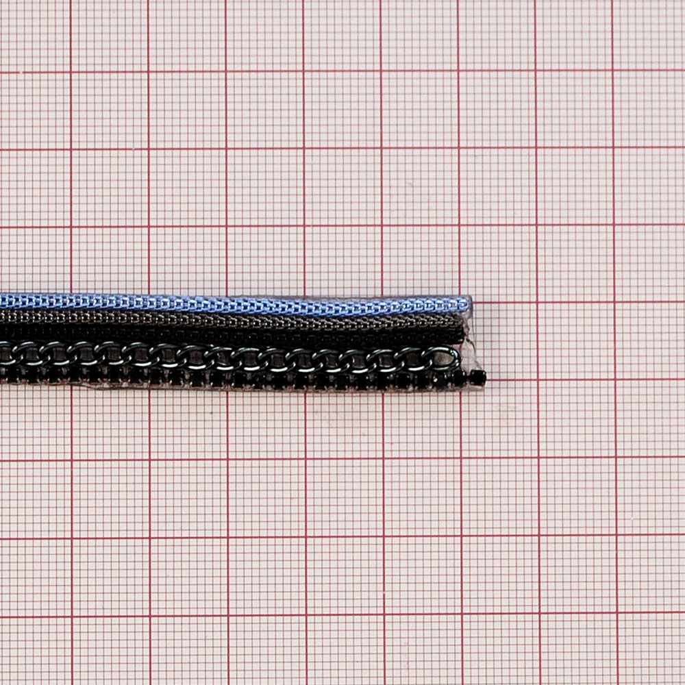 Тесьма стразы клеевые C14-2,1,3см голубой, черный NIKEL с черными камнями, ярд. Тесьма из страз