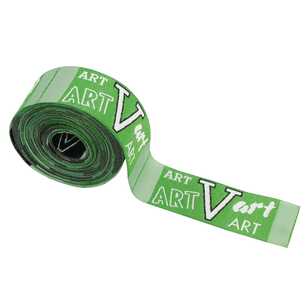 Этикетка тканевая вышитая V art  №3, зеленая. Вышивка / этикетка тканевая