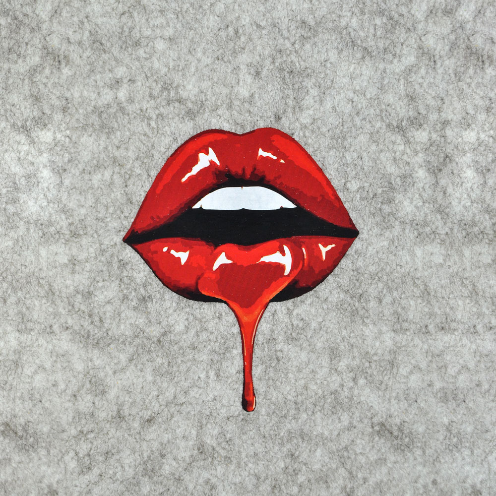 Термоаппликация Губы №13-26 красные, 8*9,6см, шт. Термопереводки Сердца и Губы