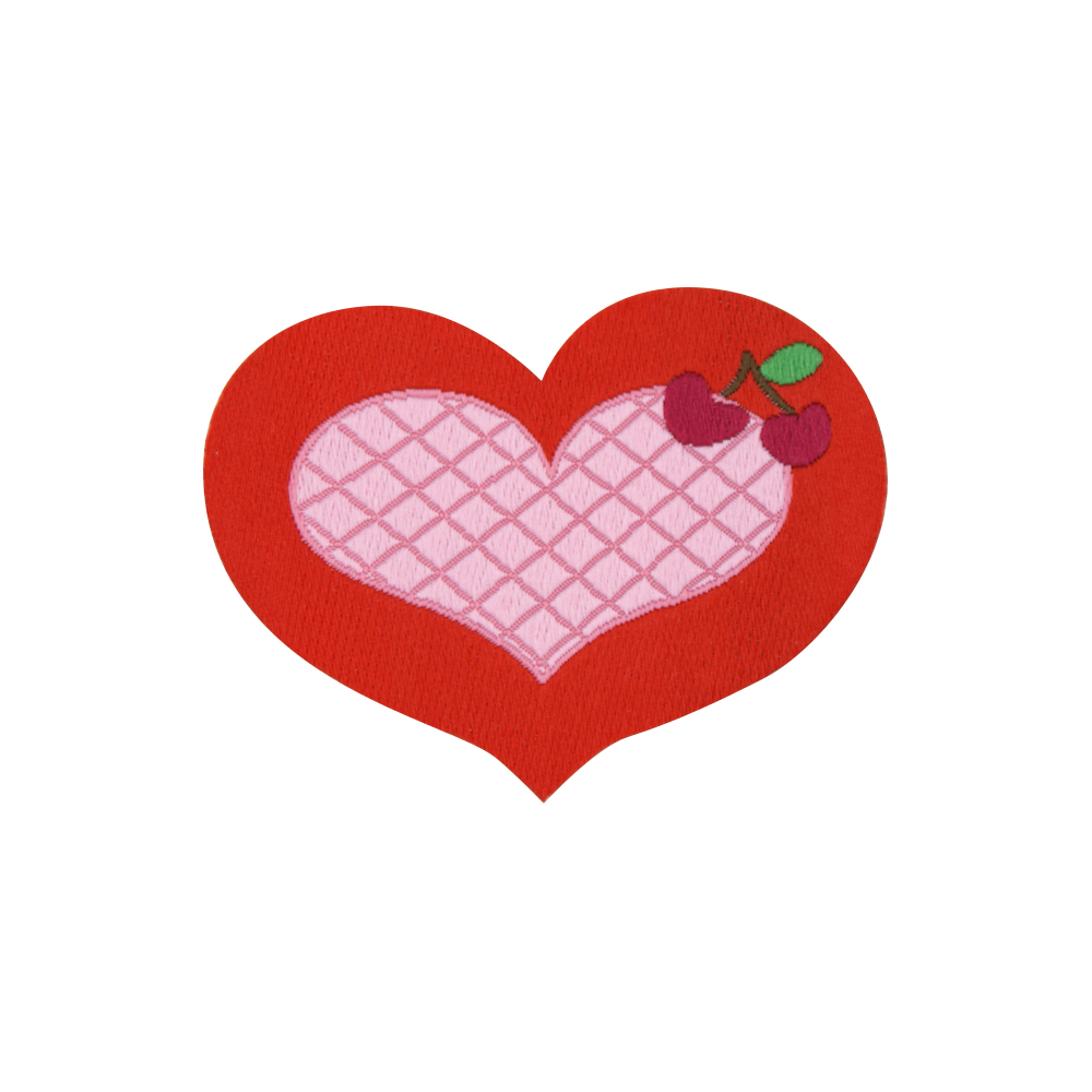 Нашивка тканевая Сердце с вишенкой 58х41мм, с оверлоком /atkisatin/, шт. Нашивка Детская