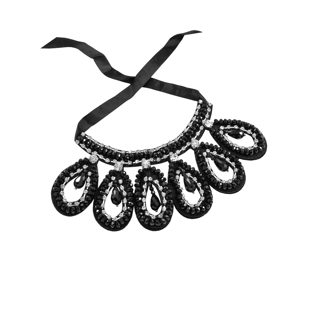 Воротник Петли черный, черный бисер, белые камни, шт. Воротники
