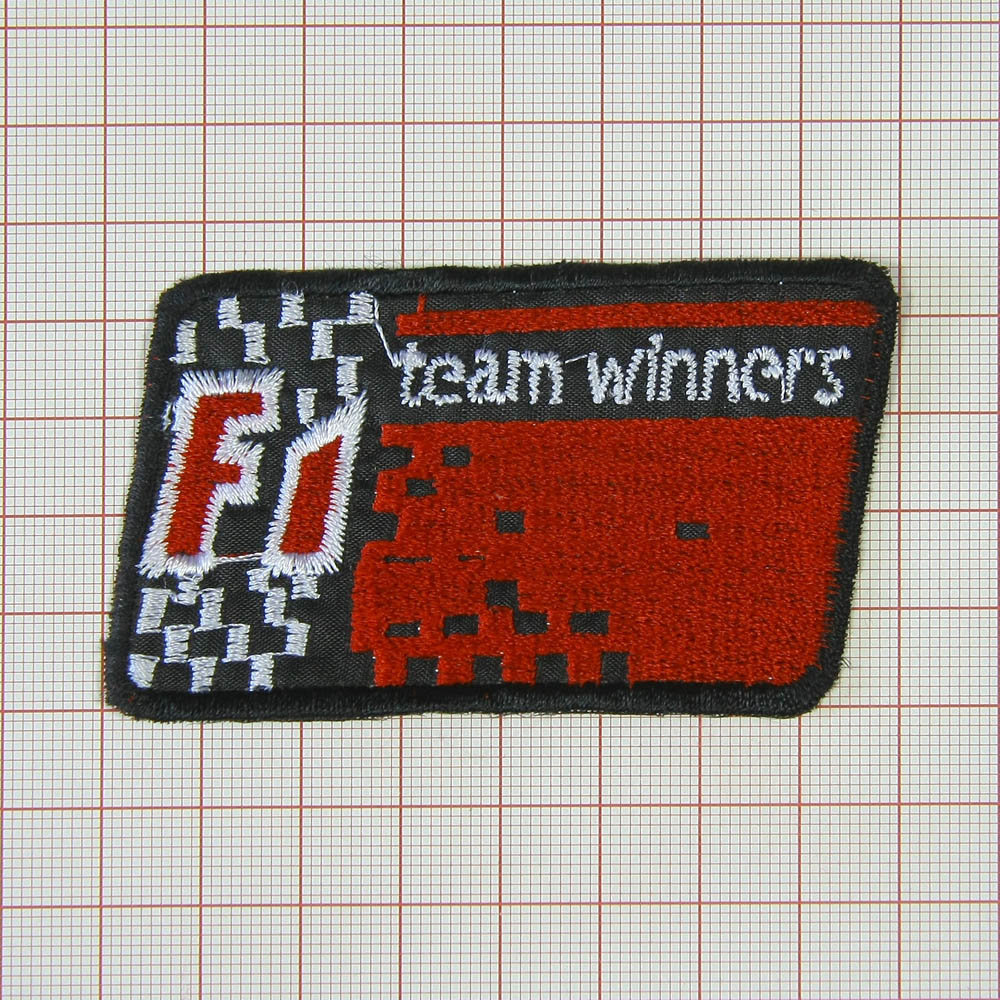 Нашивка F1 team winners, 7,5*4,5см, черный фон. Шеврон Нашивка