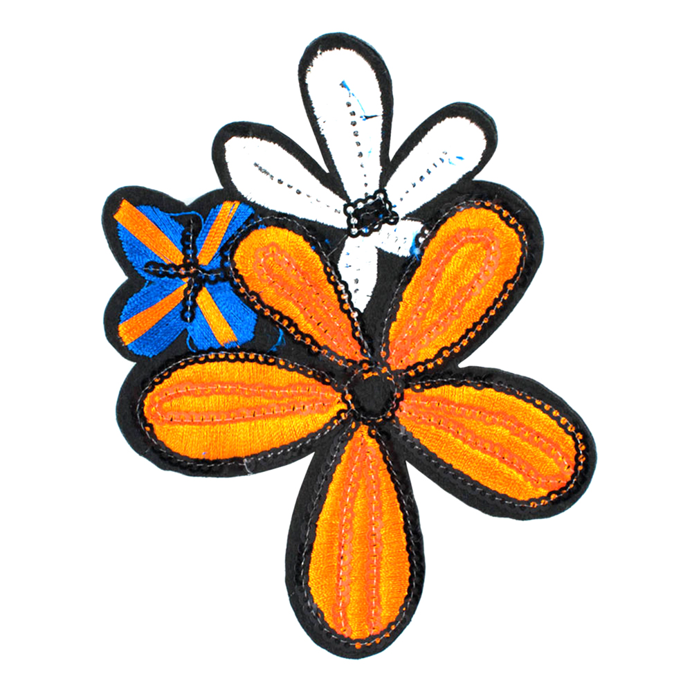 Аппликация клеевая вышитая 3 цветка 12*9,5см, оранжевый, синий, белый. Аппликации клеевые Вышивка