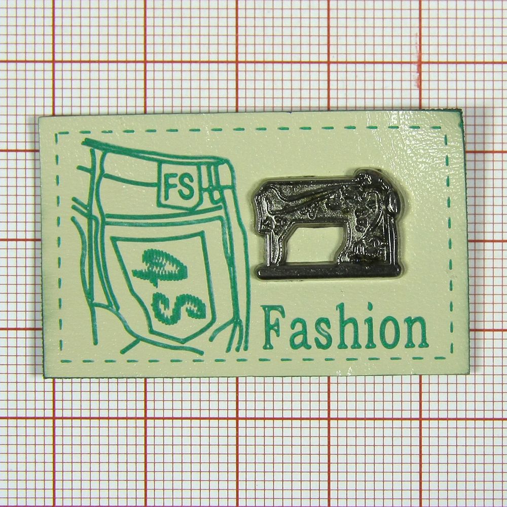 Лейба кожзам A10957 FS Fashion и машинка серо-бежевая, зеленый рисунок, 45*30мм. Лейба Кожзам