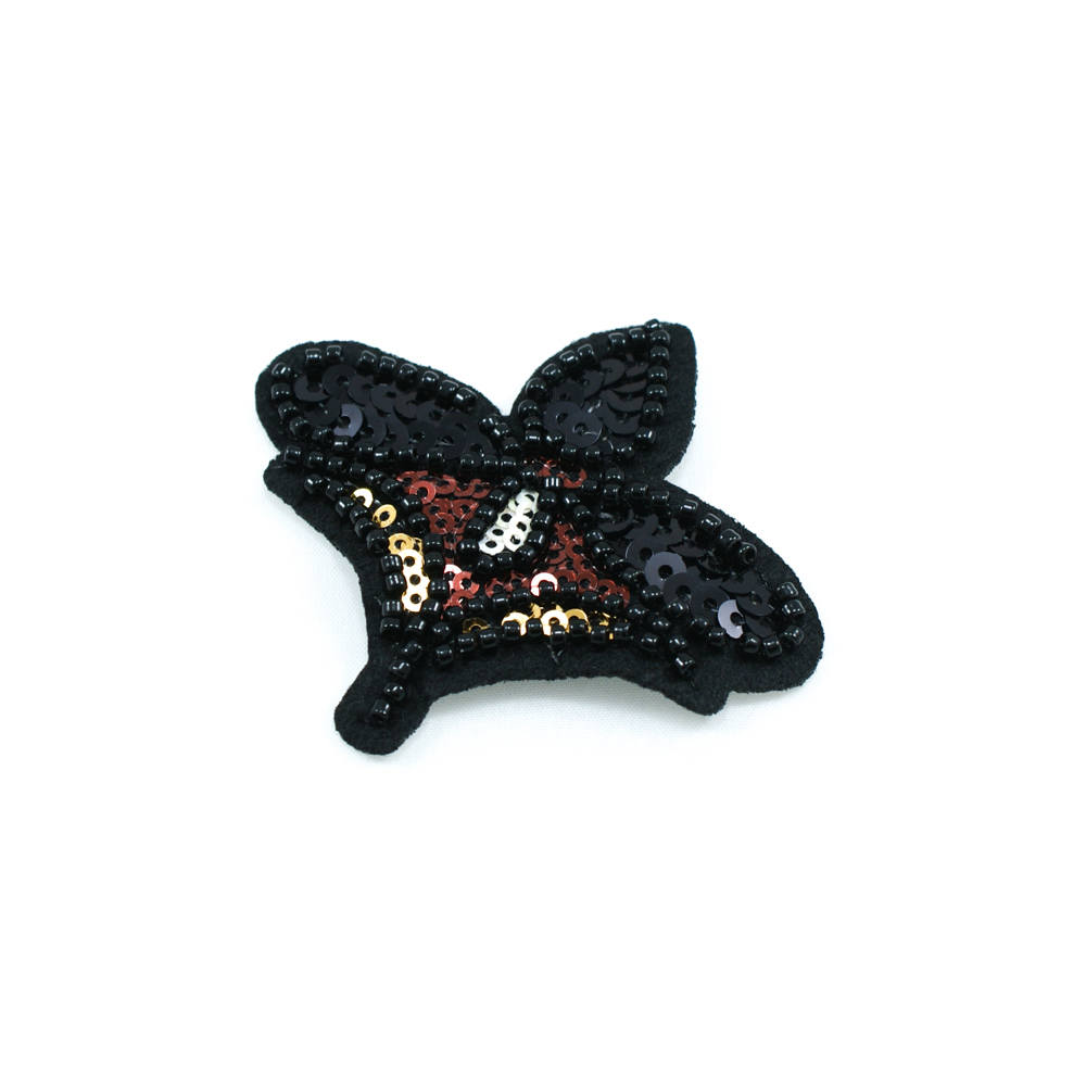 Аппликация пришивная бисер Лилия черная 7,8*6,5см черн. бисер, цветные пайетки, шт. Аппликации Пришивные Стразы, Бисер, Металл