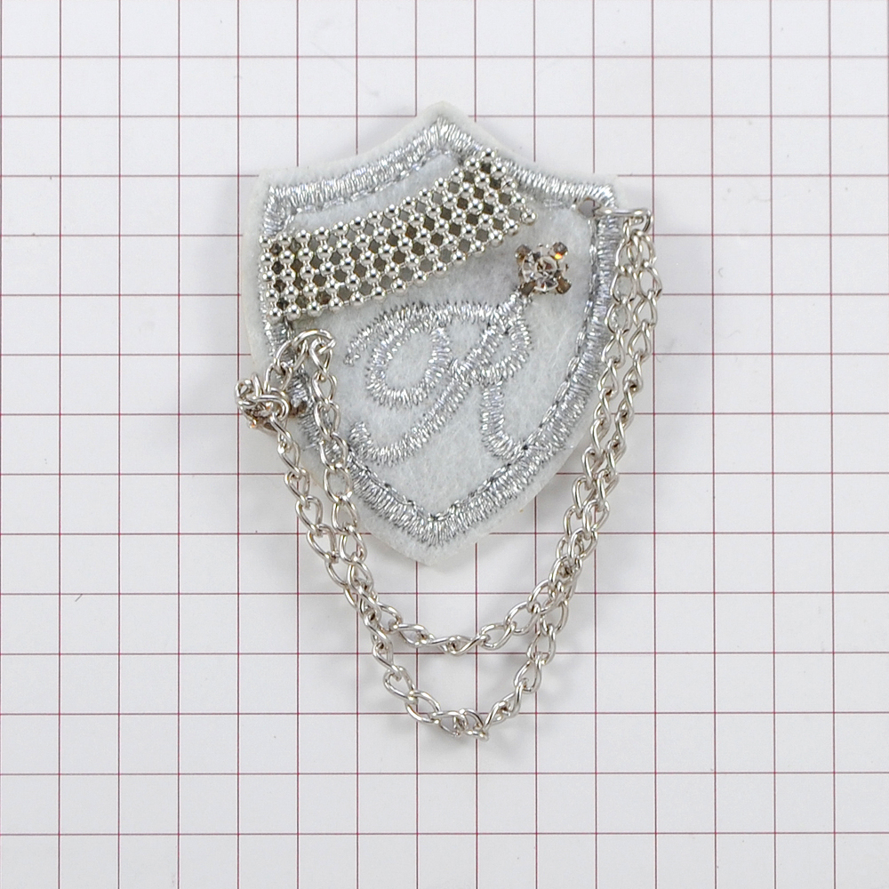 Аппликация декор №196 клеевой A герб белый, цепи NIKEL. Аппликация Декор