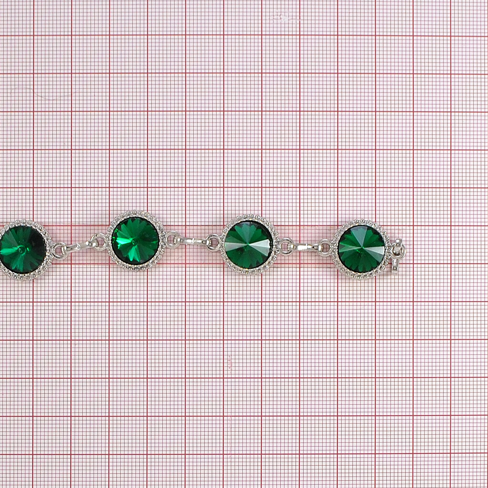 Тесьма стразы Зеленый камень,  1,7см, белый, зеленый, серебро, ярд. Тесьма из страз