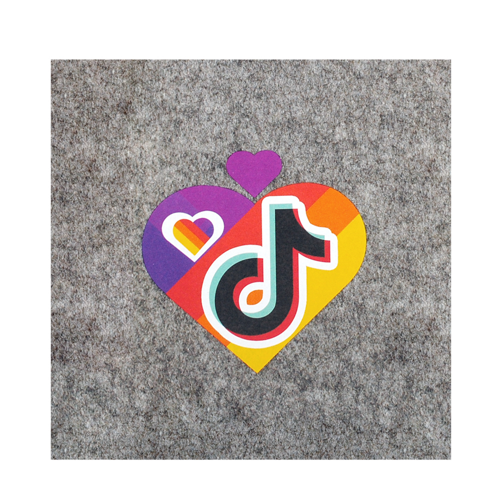 Термоаппликация №8-2 TikTok (двойное сердце с нотой) 10*10см, шт. Термопереводки Детские