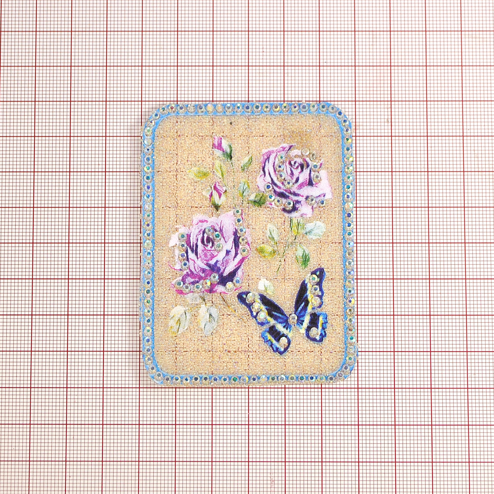 Аппликация клеевая стразы, стеклянная крошка Розы Сиреневые синяя Бабочка 6*8см прозрачный бисер, хамелеон камни, голубой кант, шт. Аппликации клеевые Стразы комб.