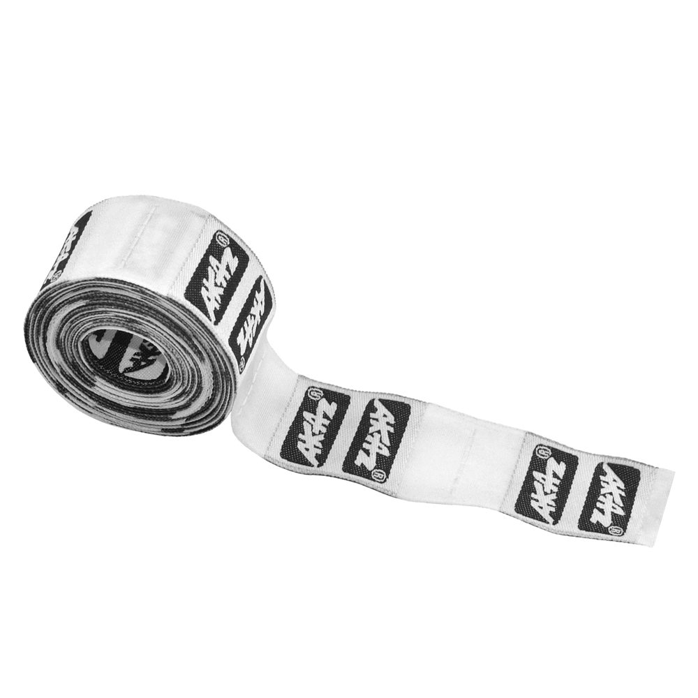 Этикетка тканевая вышитая Akaz. Вышивка / этикетка тканевая