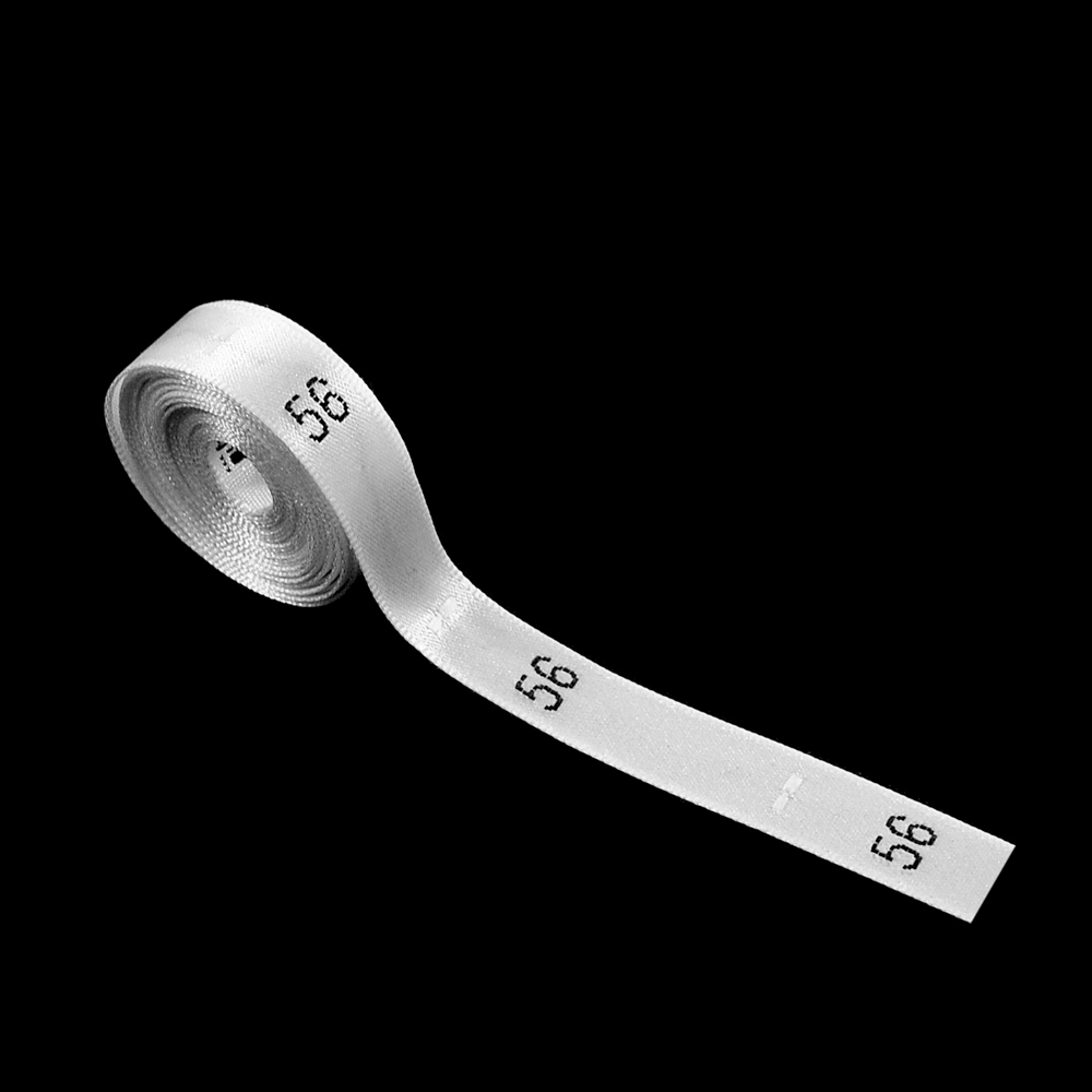 Размерник вышитый сатин белый 56 . Размерник вышитый