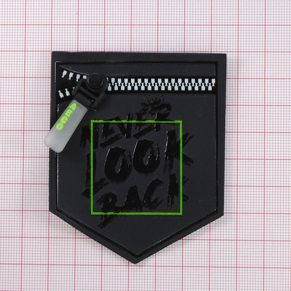 Лейба клеенка с хольнитеном Карман Never look back, с имитацией молнии, 8*6,5см, чёрный, зеленый, шт. Лейба Клеенка