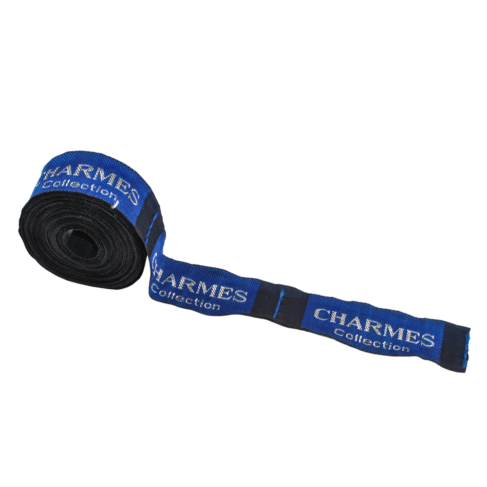 Этикетка тканевая вышитая Charmes. Вышивка / этикетка тканевая