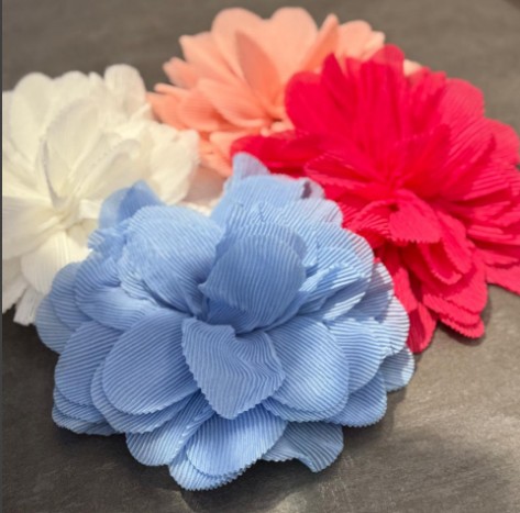 Аппликация тканевая пришивная Цветок 22см гофрированный, голубой, шт. Аппликации Пришивные Цветы Банты