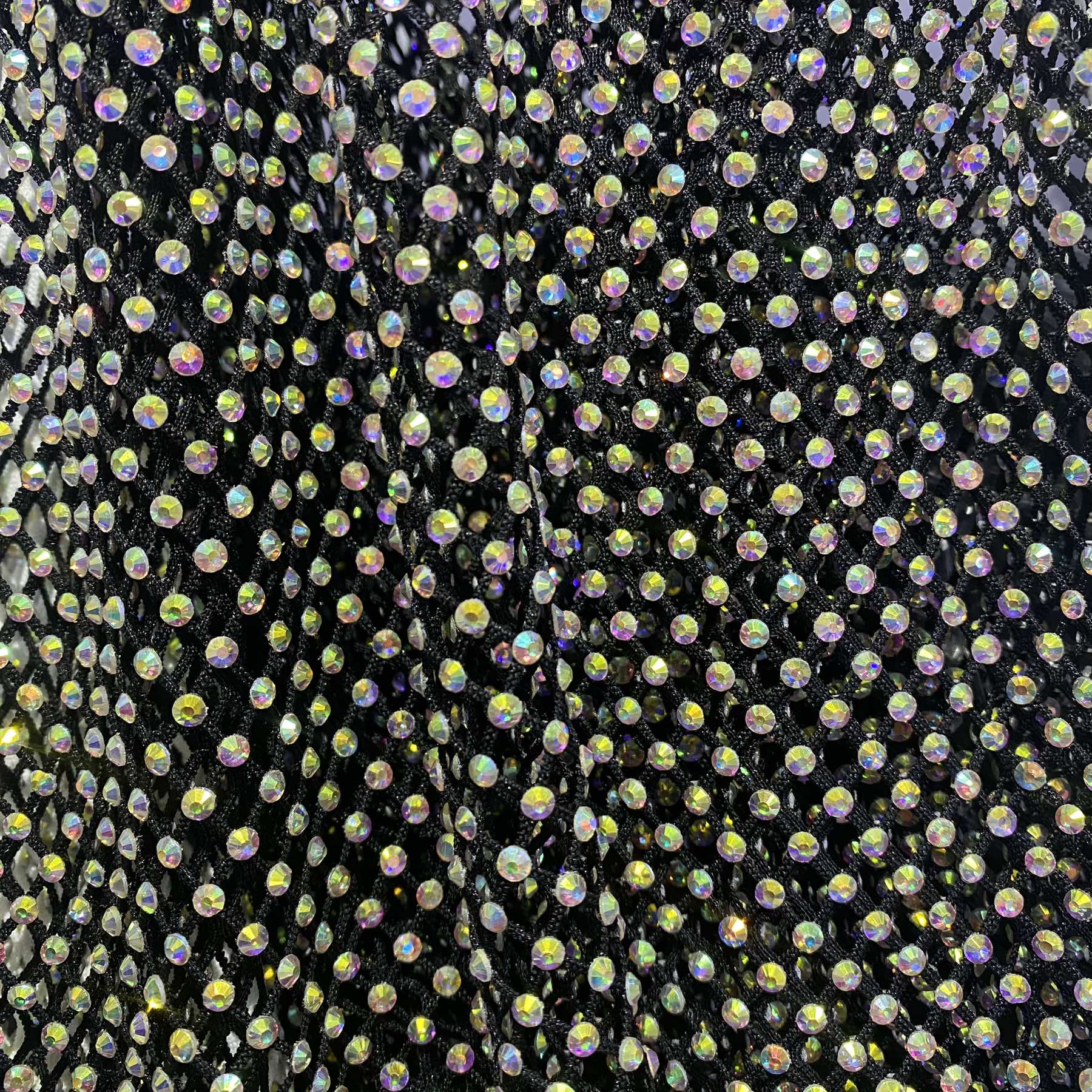 Сеть со стразами SS12, 50*100см черная+АВ (хамелеон), шт. Сеть со стразами