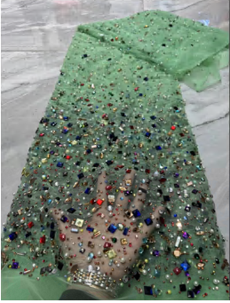 Сеть со стразами, ширина 130см, светло-зеленая, разноцветные камни, ярд. Сеть со стразами