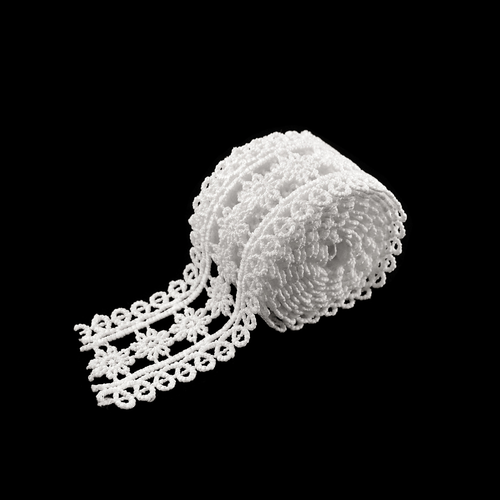 Тесьма тканевая пришивная ажурная Цветы 3,8см, белый, 15ярд. Тесьма