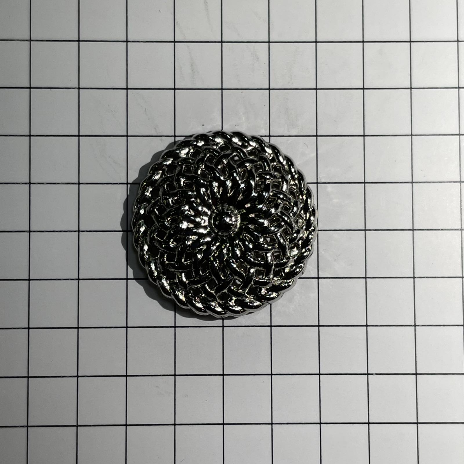 Пуговица металл круглая Плетенка 23мм, никель, шт.. Пуговица Металл