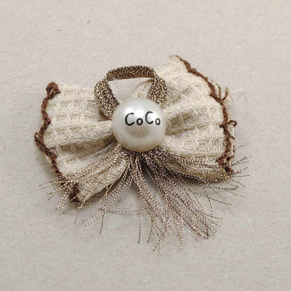 Аппликация тканевая пришивная Бант Coco, 4,8*3,5см, бежевый, коричневый, жемчуг, шт. Аппликации Пришивные Цветы Банты
