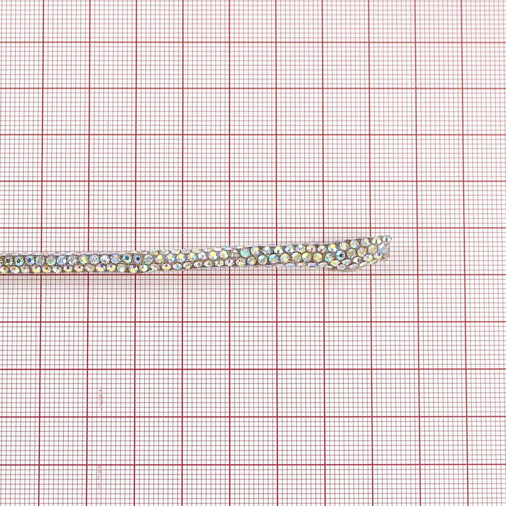 Шнур со стразами, SS6 (класс А), 0,5 см, белый хамелеон, ярд. Тесьма из страз