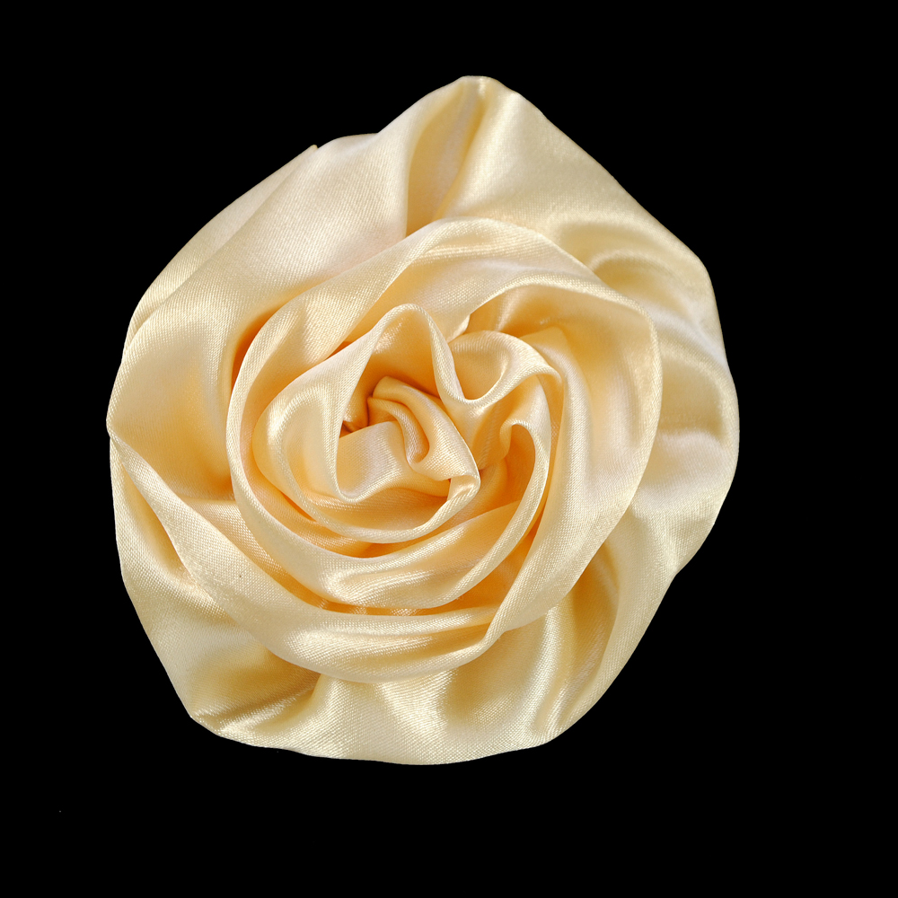 Брошь декор Роза атласная 8см, кремовый, шт. Броши