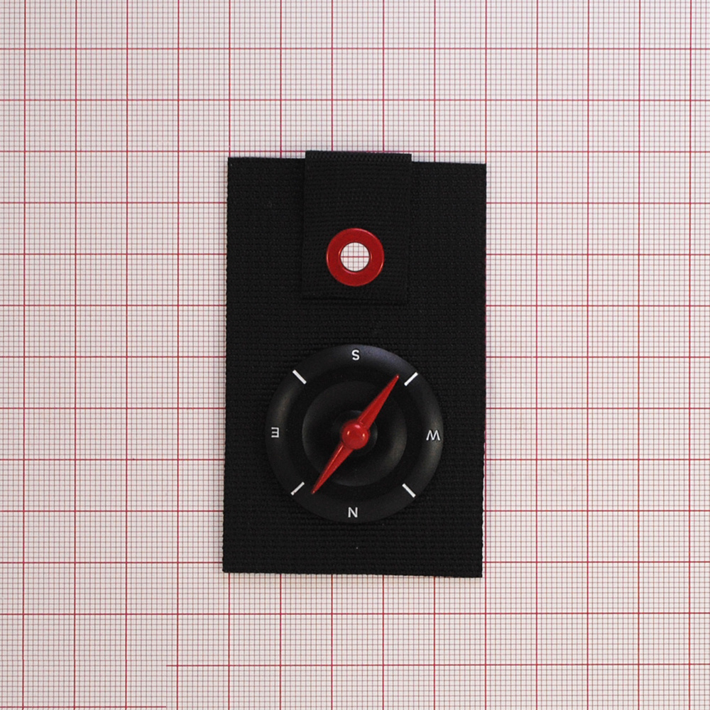 Лейба ткань и металл Компас 8*5см, черный, красный, белый, шт. Лейба Ткань