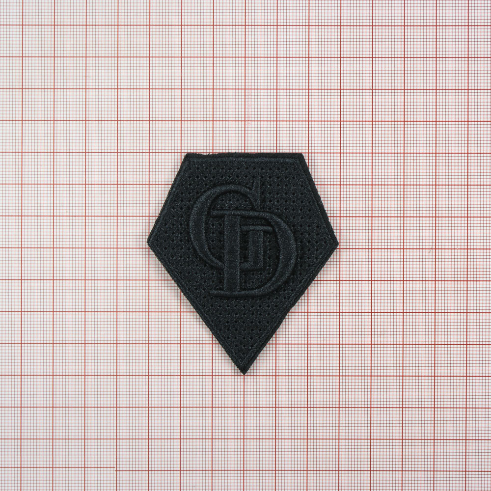 Нашивка тканевая GD 6,5*7см черный, вышитый лого, шт. Нашивка Вышивка