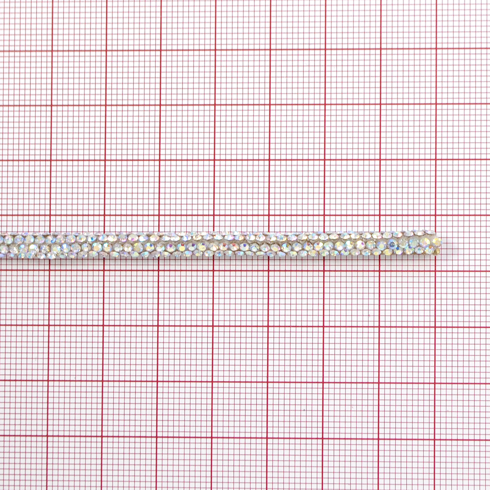 Шнур со стразами, SS5 (класс А), 0,4 см, белый хамелеон, ярд. Тесьма из страз