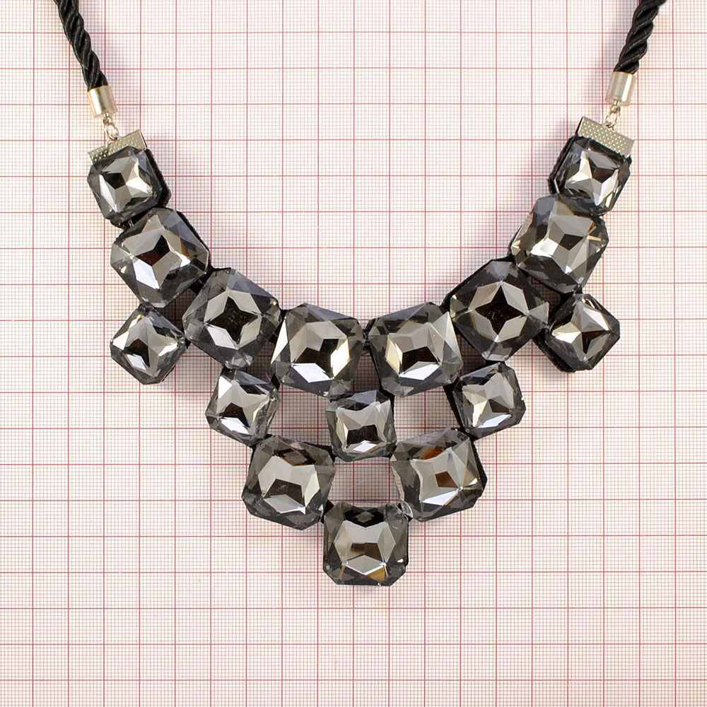 Воротник Пагода кубики украшение из страз серые, на застежке, шт. Воротники