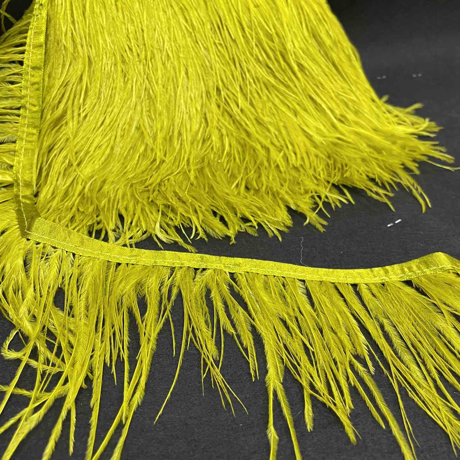 Перья в рулоне 10-14см, оливковый., ярд. Перья