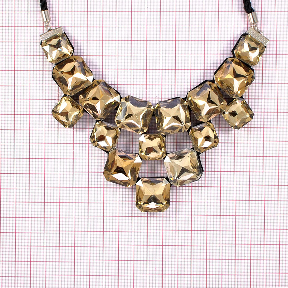 Воротник Пагода кубики украшение из страз, топаз, на застежке, шт. Воротники