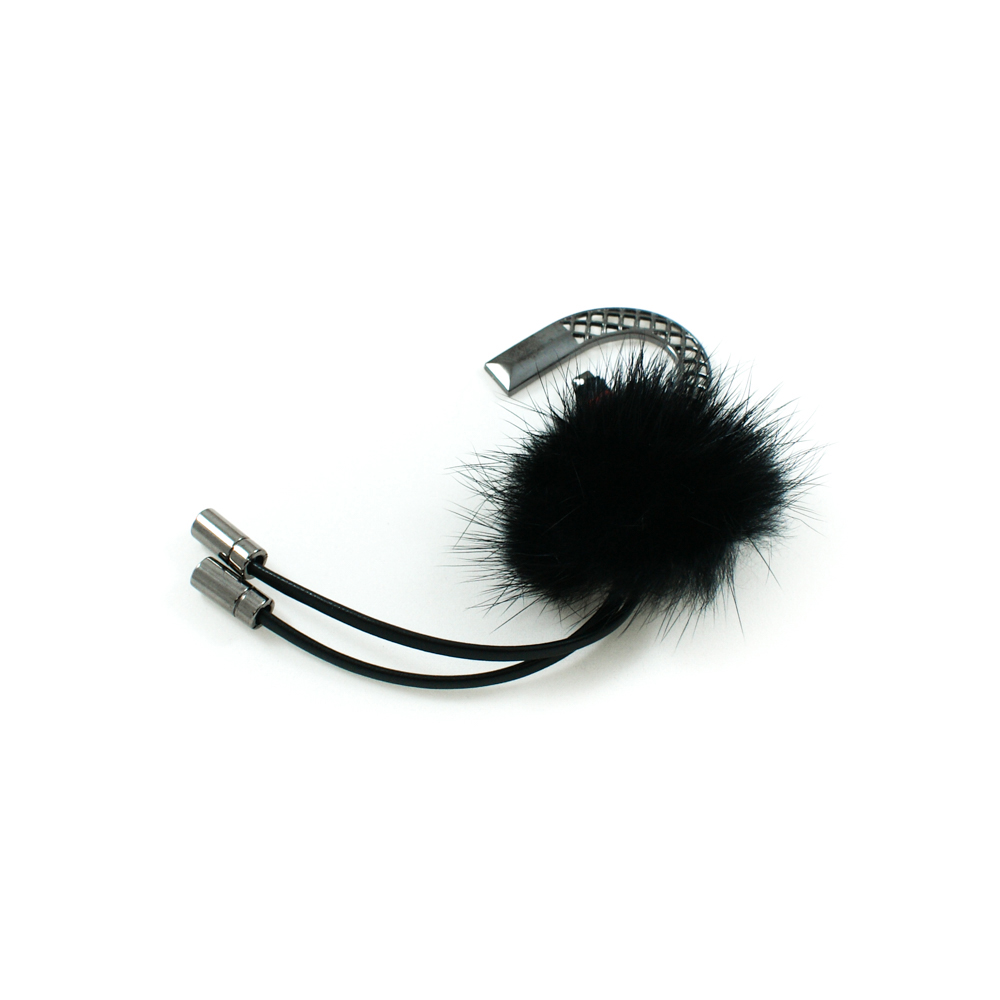 Подвеска металлическая с мехом D 4,5*13,8см, блек никель, черный мех, шт. Подвески