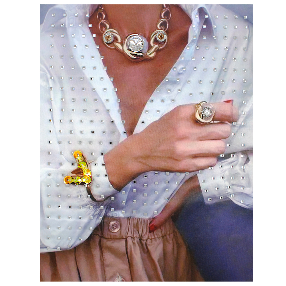 Аппликация тк. приш. с бус., стр., пайетками Модель, 26*20см, черн., бел., сер., коричневый, шт. Аппликации Пришивные Постер