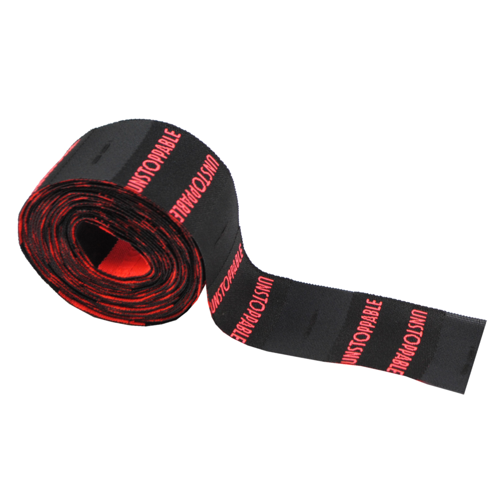 Этикетка тканевая Unstoppable 2,5см черная и красный лого /флажок, 70 atki/, шт. Вышивка / этикетка тканевая