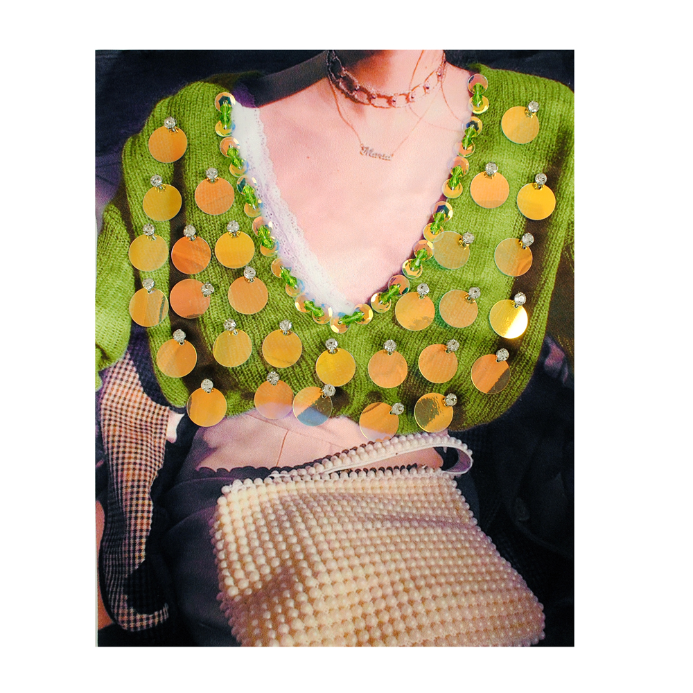 Аппликация пришивная Девушка с сумкой, 20*25см, зеленый, розовый, бежевый, золото, шт. Аппликации Пришивные Ткань, Органза