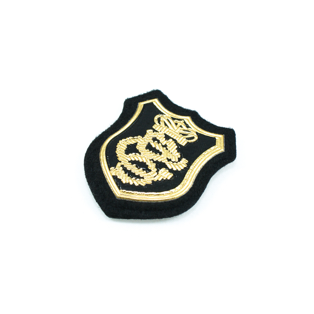 Лейба тканевая Корона и канат на щите 4*4,2см черный, золотой, шт. Лейба Ткань