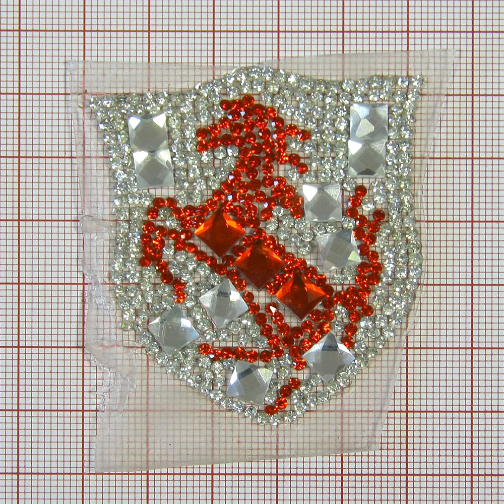 Аппликация клеевая стразы Конь красный герб 5*6см красные, белые мелкая россыпь, шт. Аппликации клеевые Стразы комб.