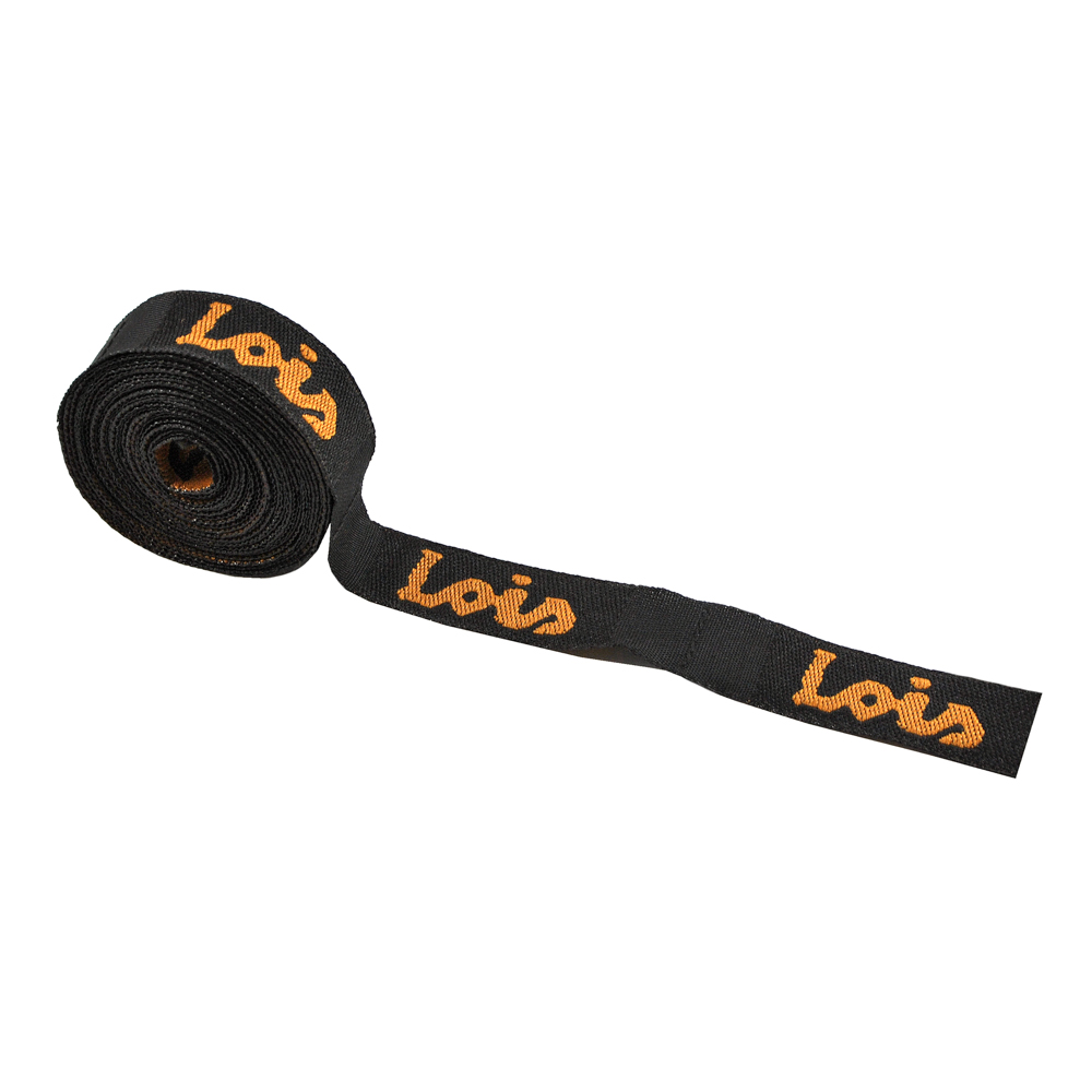 Этикетка тканевая вышитая Lоis /1см/ . Вышивка / этикетка тканевая