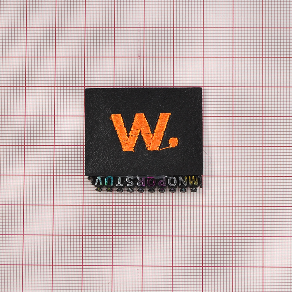 Лейба кожзам и пластик "W.",  3,5*4см, черный, оранжевый, фиолетовый, серый, шт. Лейба Кожзам