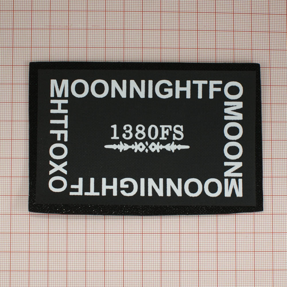 Лейба клеенка блестящая 1380FS 8*13см, черный фон, белые буквы, шт. Лейба Клеенка