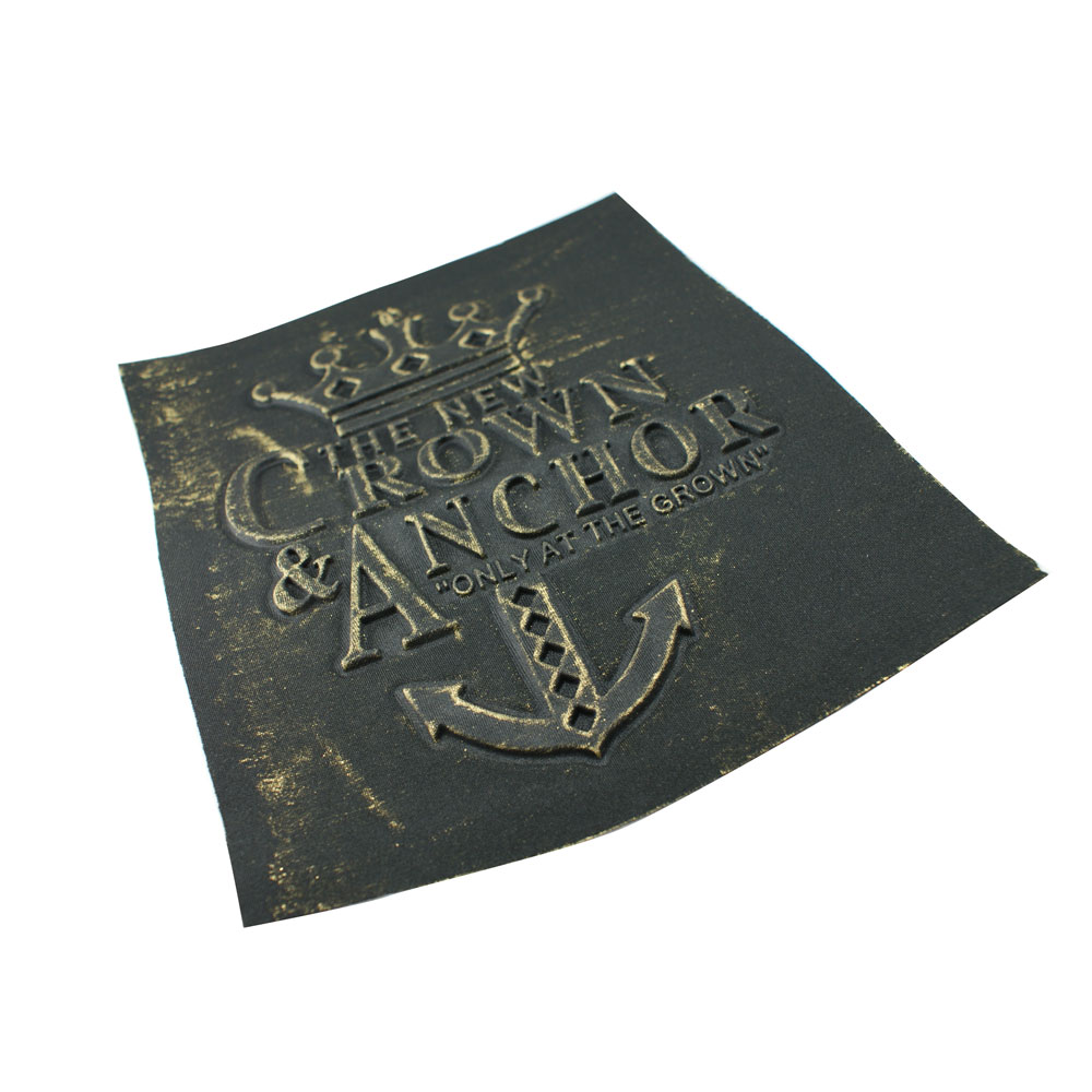Аппликация пришивная конгрев Crown & Anchor Корона-Якорь 24,5*20см черная, antique brush, шт. Аппликации Пришивные Рельефные