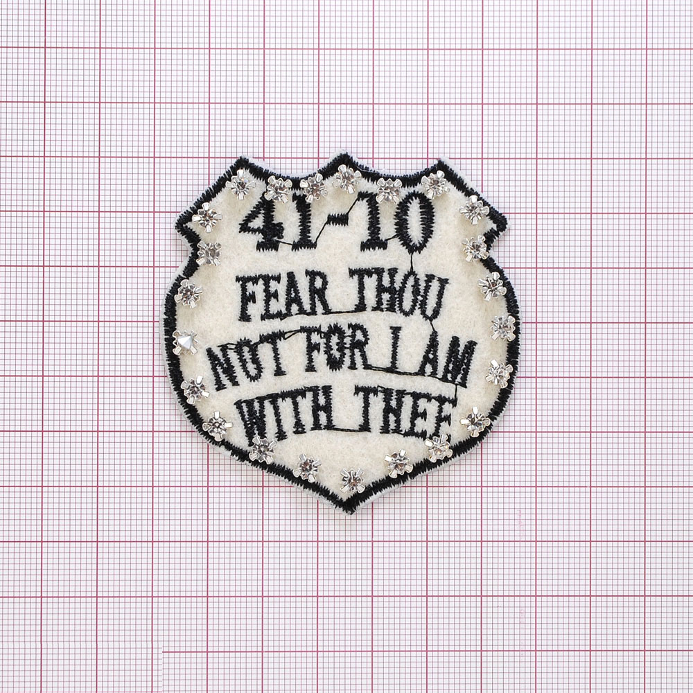 Аппликация декор 4110 (белый войлок), стразы в металле, шт . Аппликация Декор
