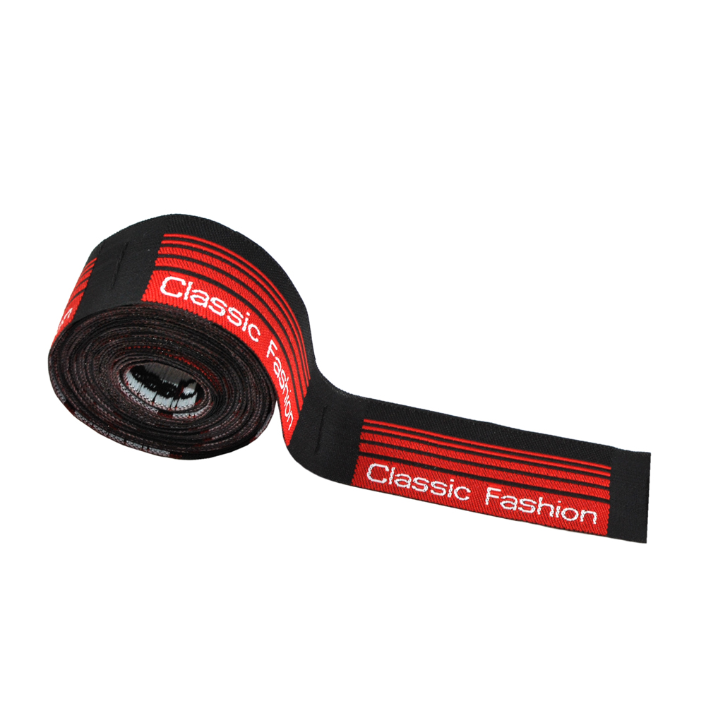 Этикетка тканевая вышитая Classic Fashion №6, 7,4*2,3см красная. Вышивка / этикетка тканевая