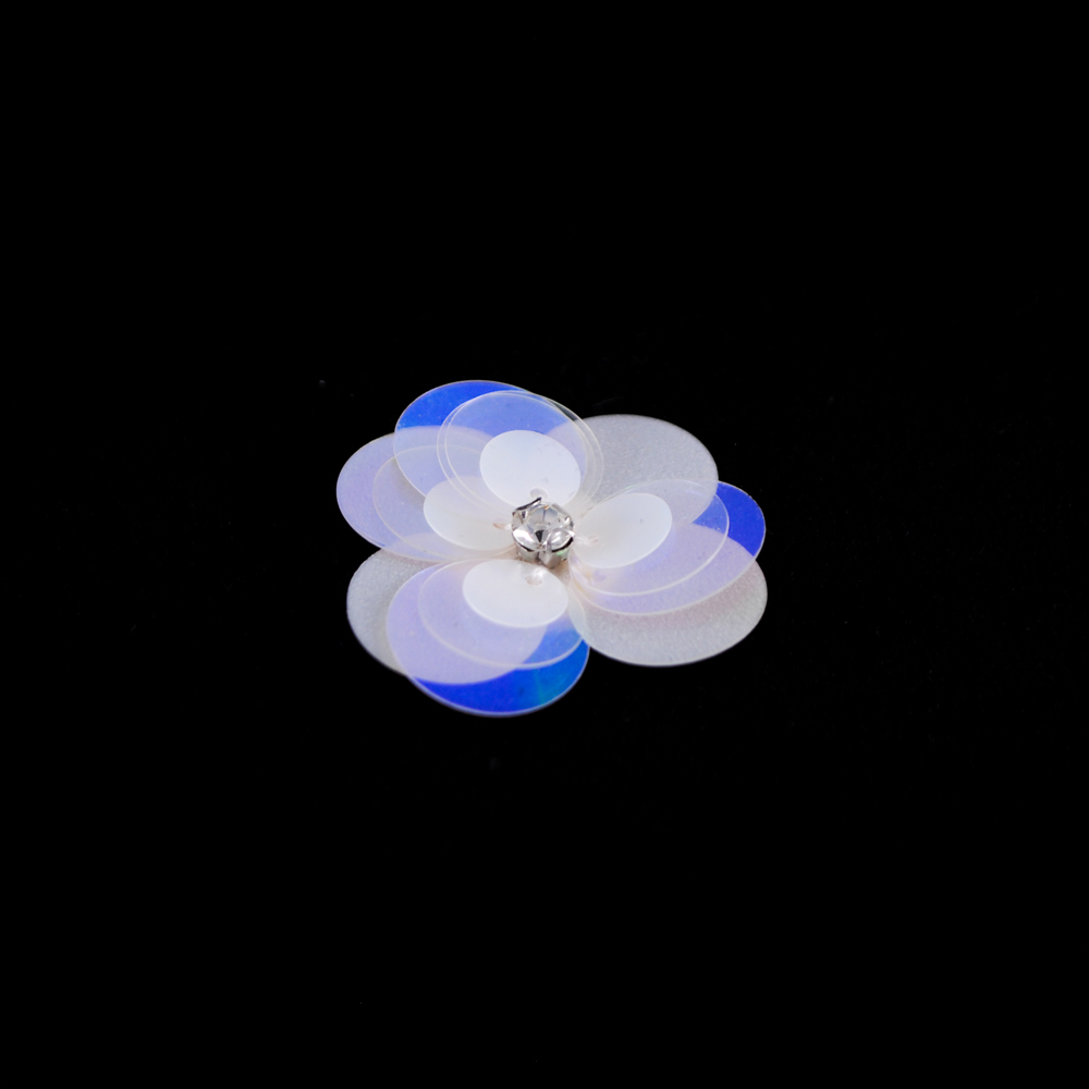 Аппликация декор обувная 59 пайетки Цветок 3,7см белый хамелеон, белый камень, шт. Аппликации Пришивные Цветы Банты