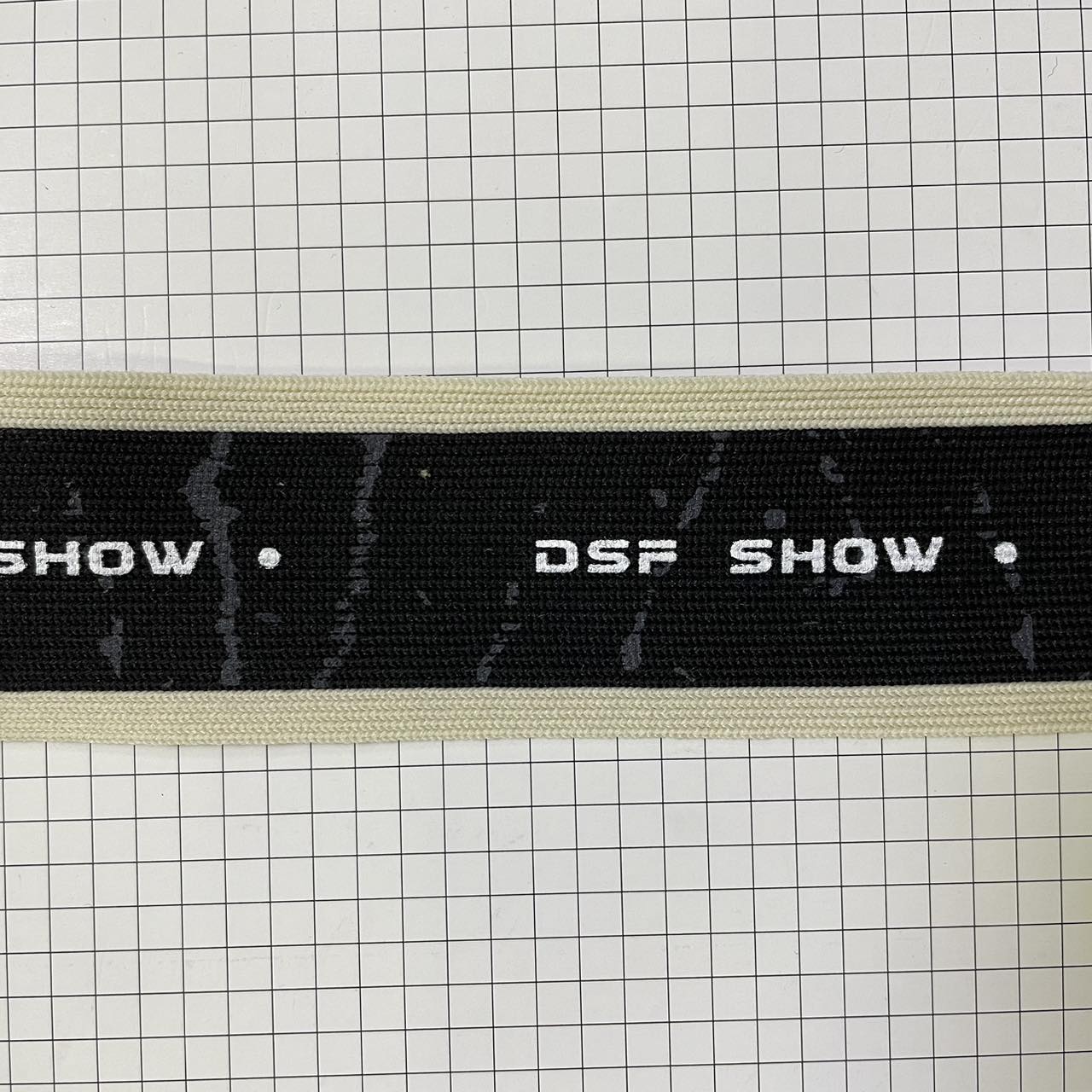 Тесьма 4,5см, черно-бежевая DSF Show, ярд. Тесьма
