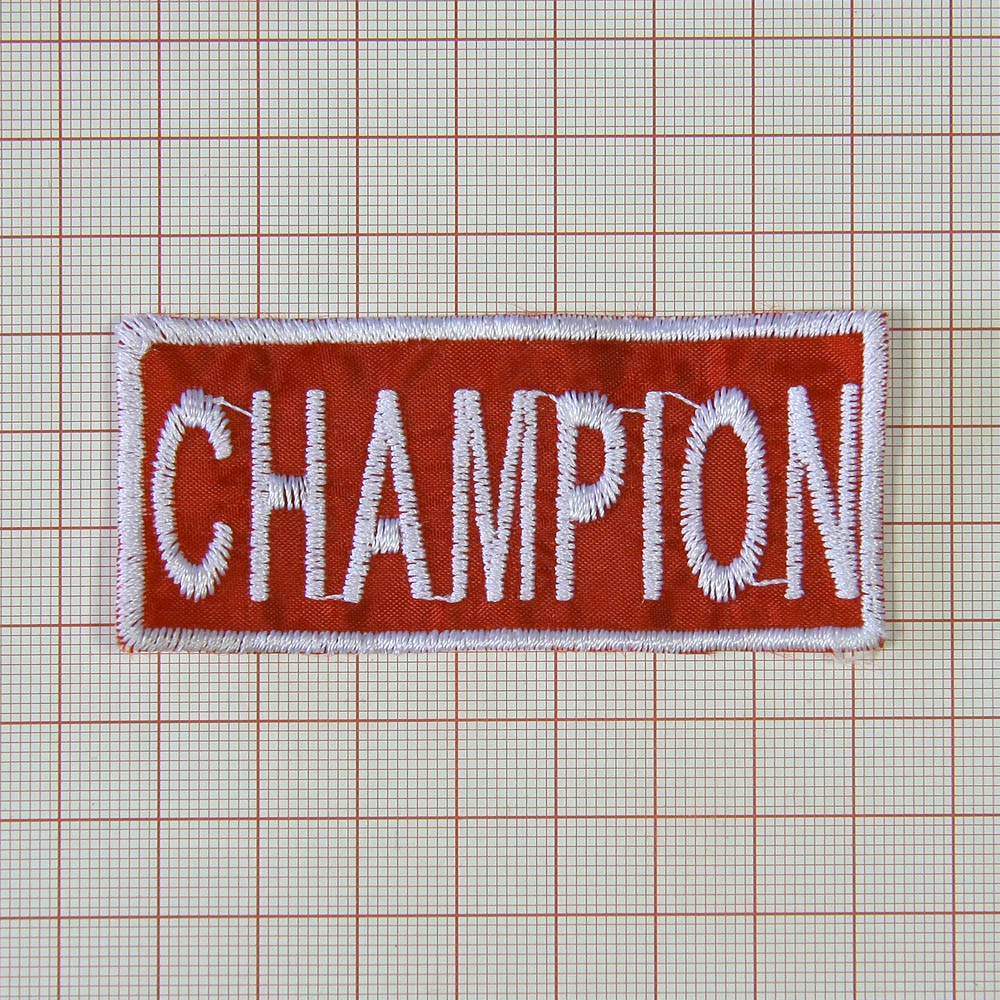 Нашивка Champion 7.8*3.4см красный фон, белые  буквы. Шеврон Нашивка