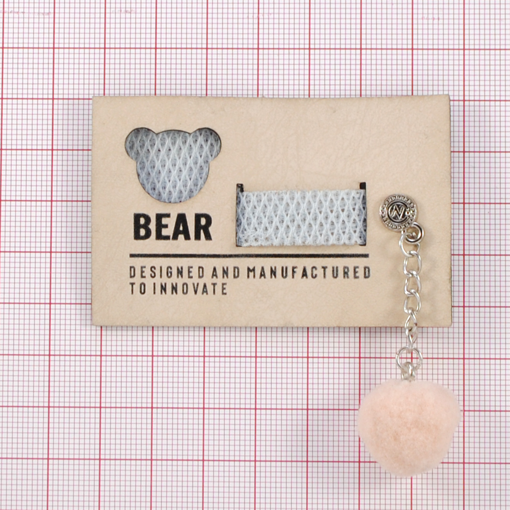 Лейба к/з с цеп. Прямоугольник BEAR, 4,5*7см, беж., никель, черный, плюшевая подвеска, шт. Лейба Кожзам