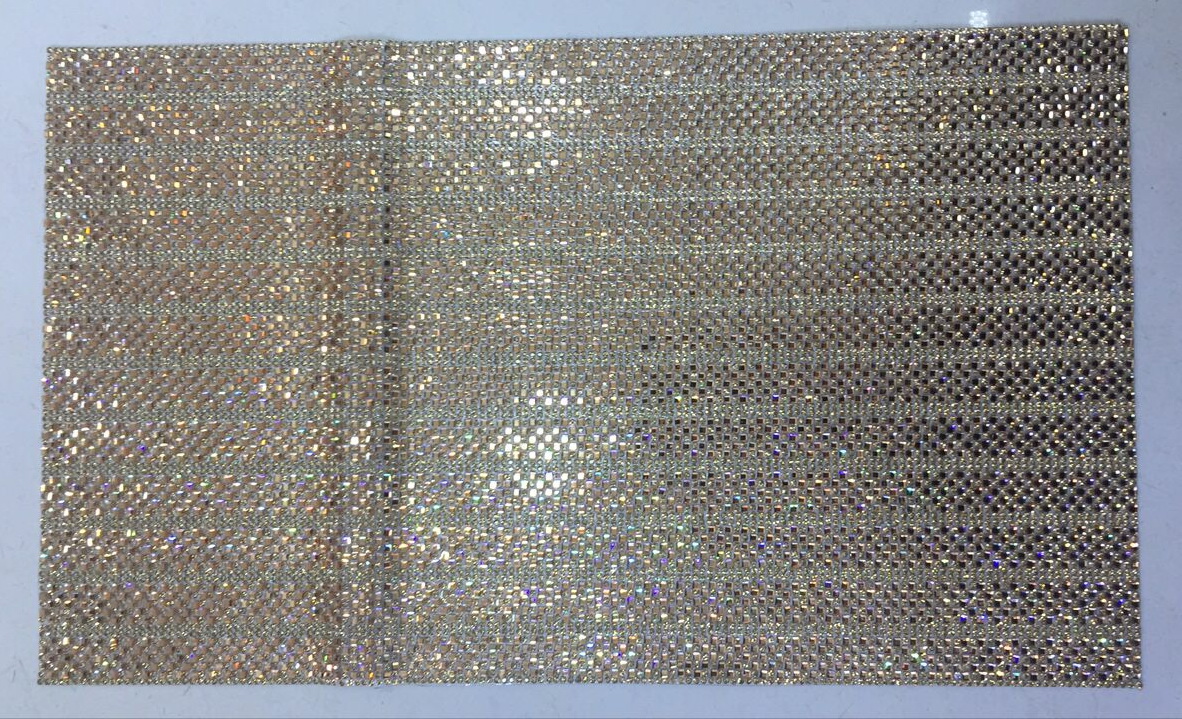 Стразы полотно Кирпичная кладка квадраты, золотые камни 24*40, 1лист. Полотна из страз